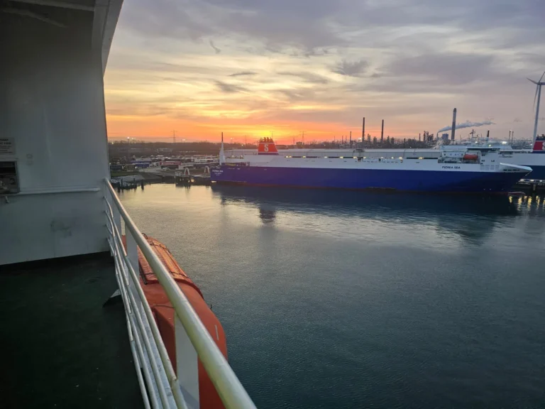 ferry from brussels to perthshire